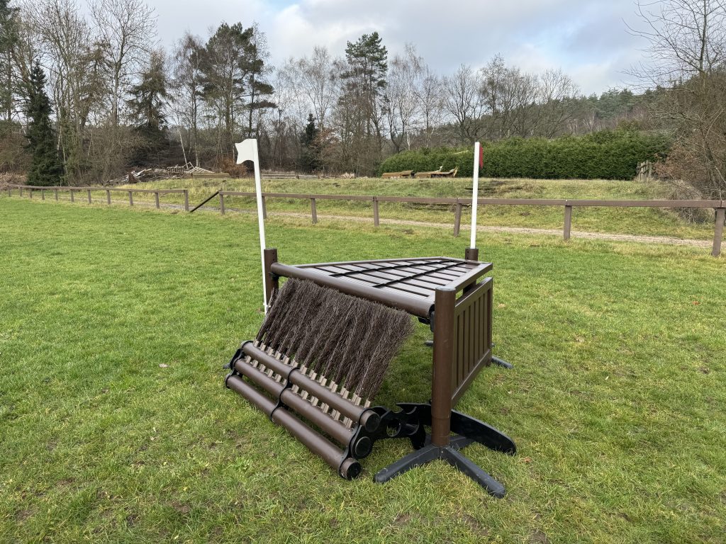 IMG_8238-scaled Gelände-Hindernisse